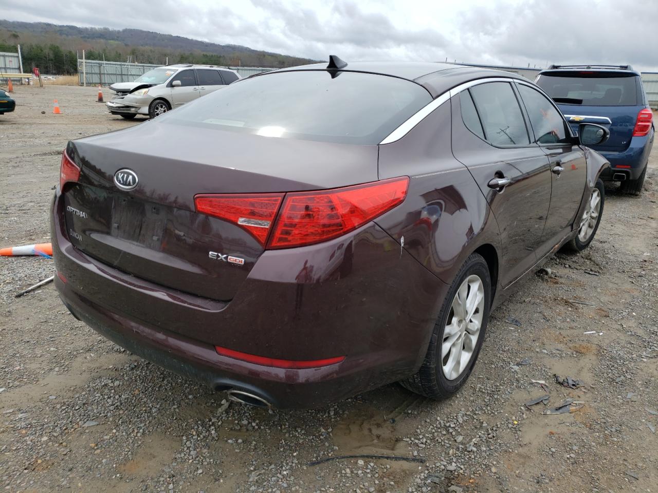 Photo 4 from auction – 2011 KIA OPTIMA EX with VIN KNAGN4A74B5115139