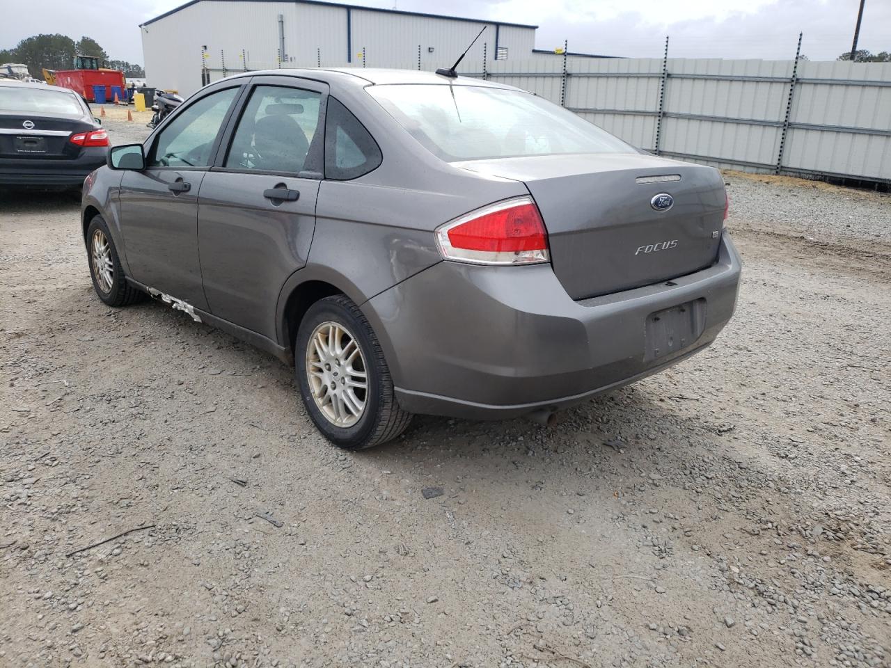 Photo 3 from auction – 2010 FORD FOCUS SE with VIN 1FAHP3FNXAW174116