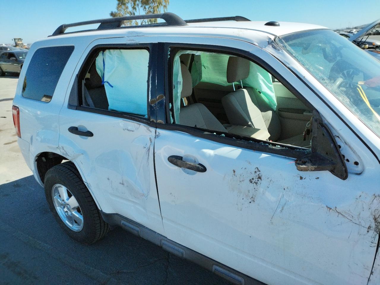 Photo 9 from auction – 2011 FORD ESCAPE XLT with VIN 1FMCU0D79BKB48093