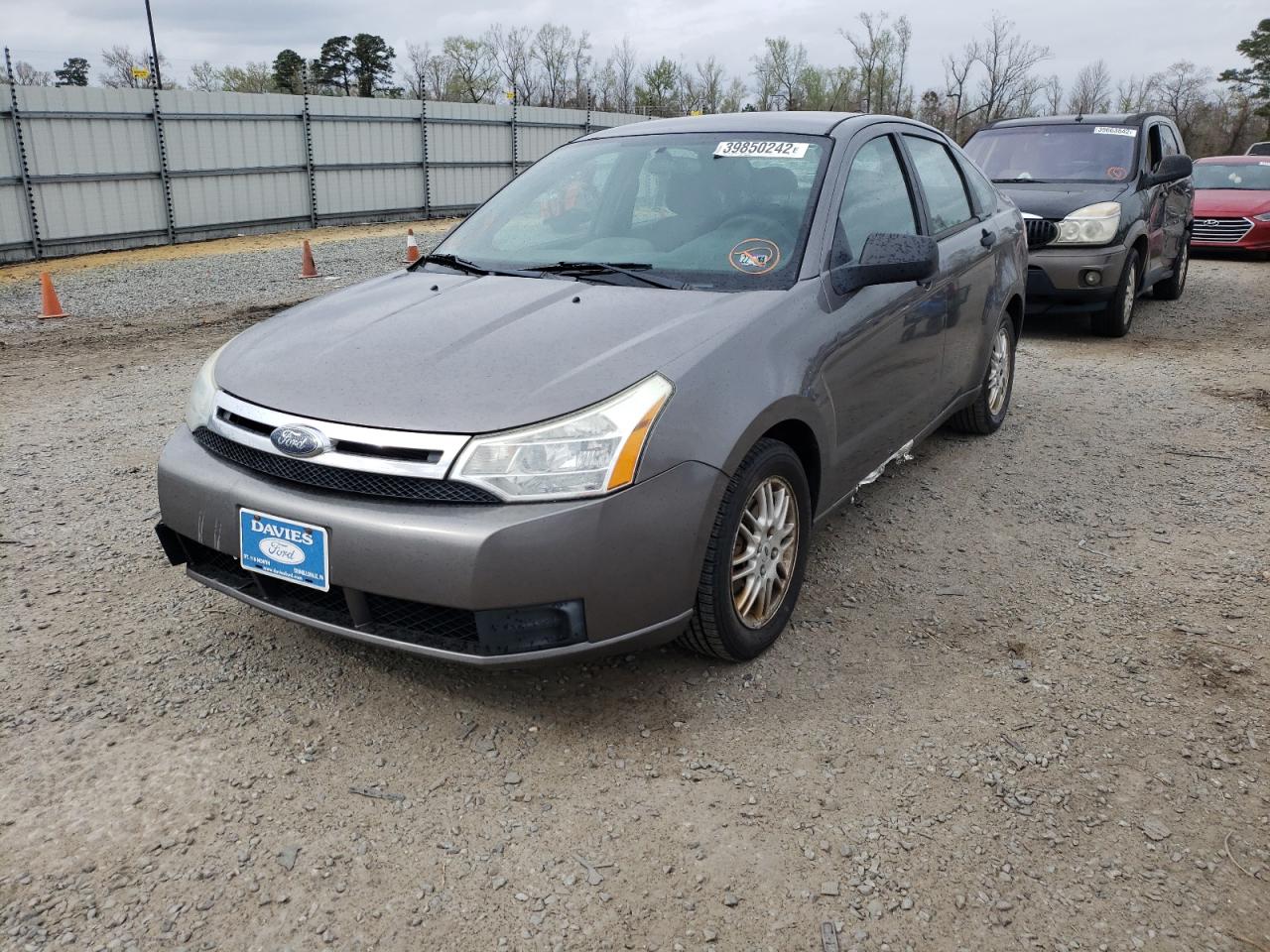 Photo 2 from auction – 2010 FORD FOCUS SE with VIN 1FAHP3FNXAW174116