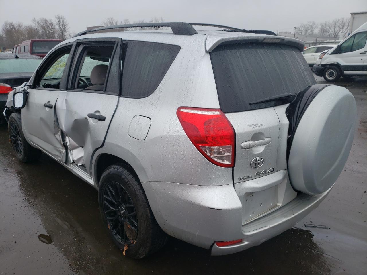 Photo 3 from auction – 2006 TOYOTA RAV4 with VIN JTMBD33V665019301