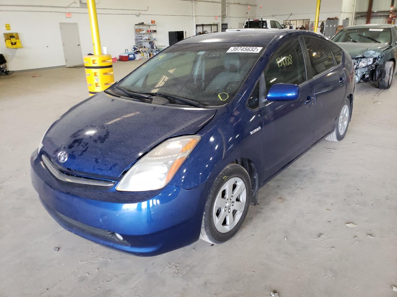 Photo 2 from auction – 2008 TOYOTA PRIUS with VIN JTDKB20U087810670