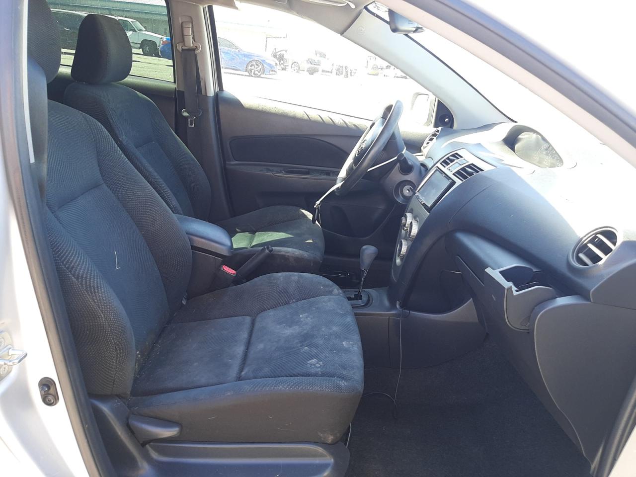 Photo 5 from auction – 2012 TOYOTA YARIS with VIN JTDBT4K37CL018836