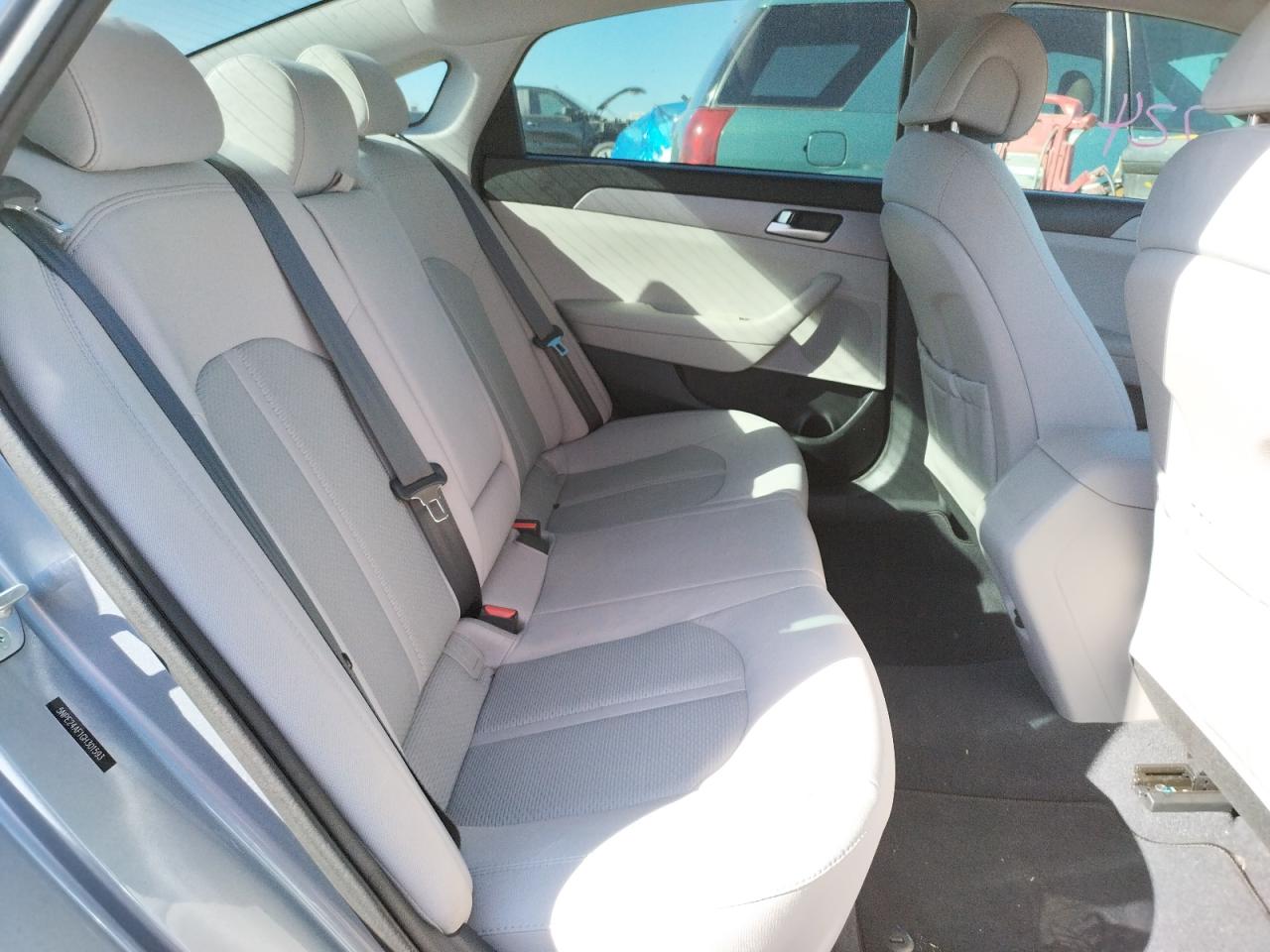Photo 6 from auction – 2016 HYUNDAI SONATA SE with VIN 5NPE24AF1GH301593