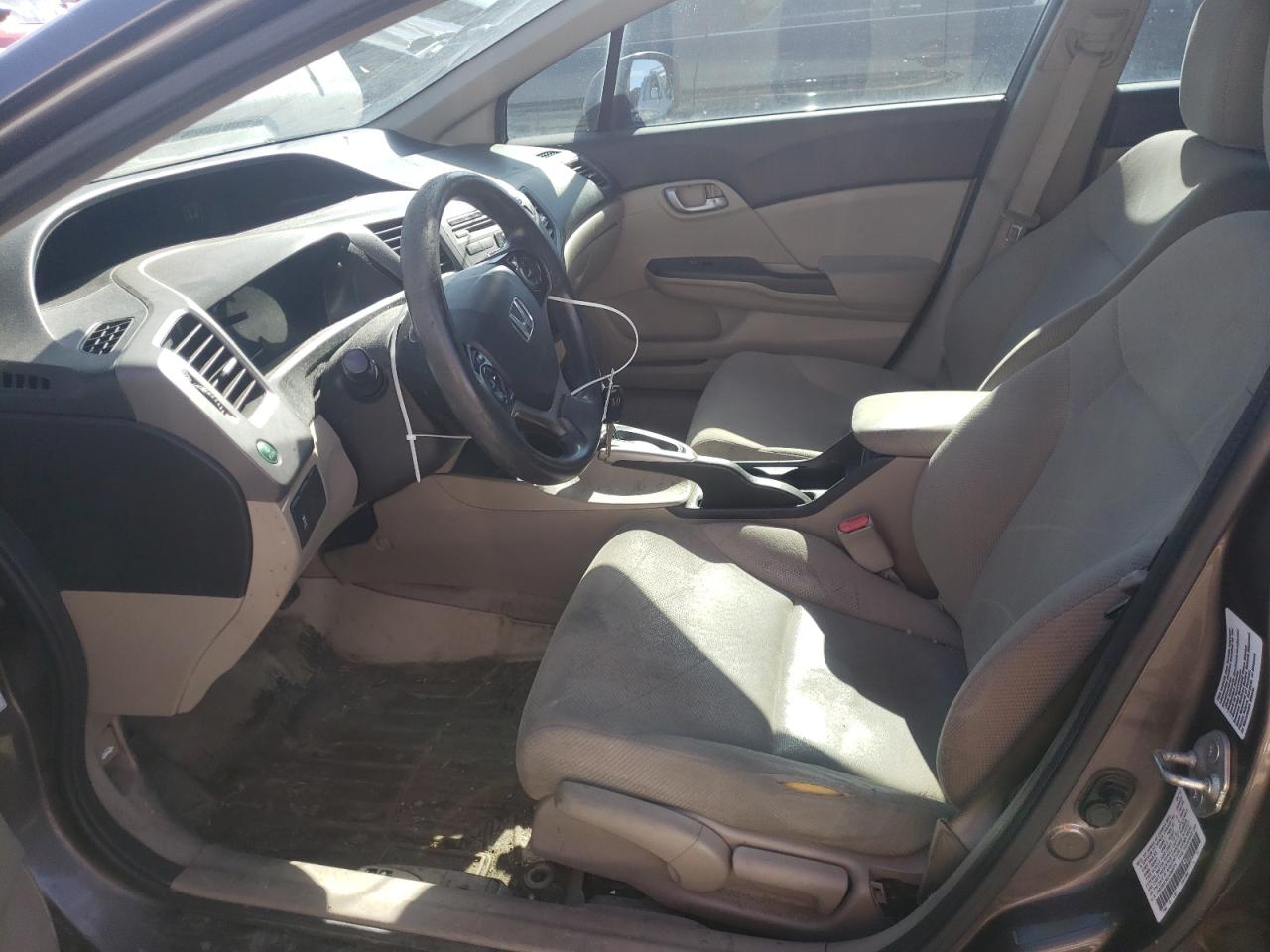 Photo 5 from auction – 2012 HONDA CIVIC LX with VIN 2HGFB2F56CH560075