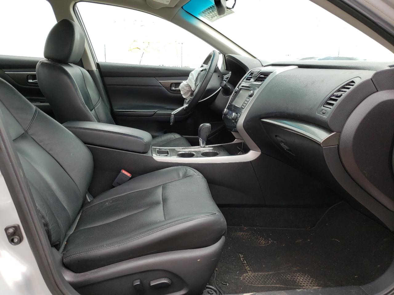 Photo 5 from auction – 2015 NISSAN ALTIMA 2.5 with VIN 1N4AL3AP6FC235895