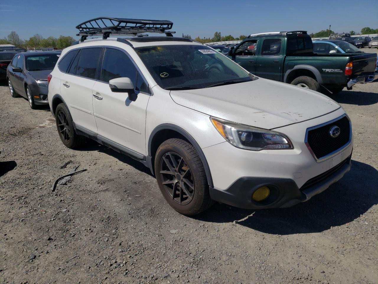 SUBARU OUTBACK TO 2017 with VIN 4S4BSETCXH3327954 - Photo from auction