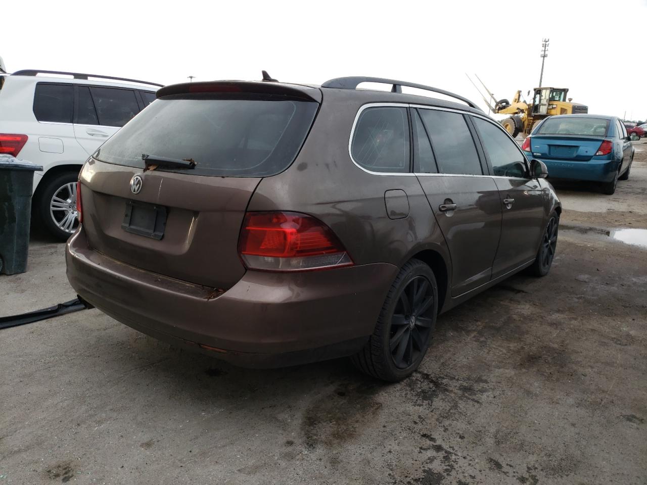 Photo 4 from auction – 2011 VOLKSWAGEN JETTA S with VIN 3VWPZ7AJ6BM676390