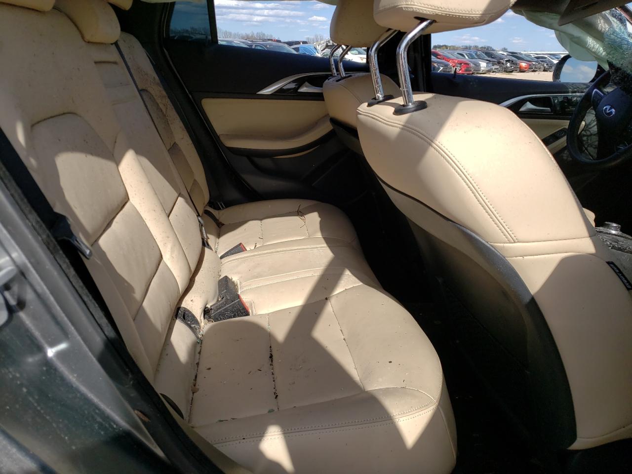 Photo 6 from auction – 2017 INFINITI QX30 BASE with VIN SJKCH5CP9HA021539