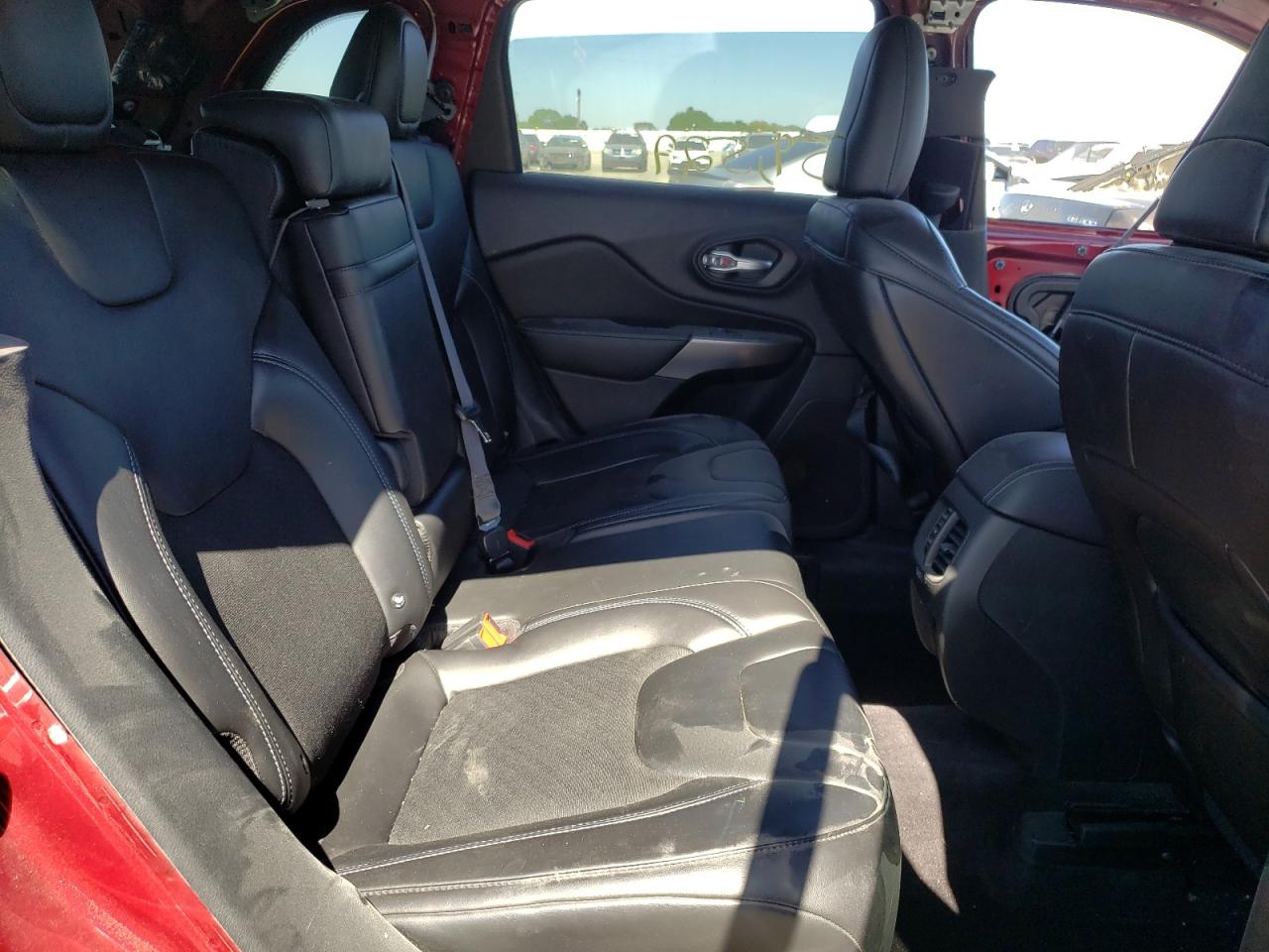 Photo 6 from auction – 2019 JEEP CHEROKEE L with VIN 1C4PJMLB5KD128097