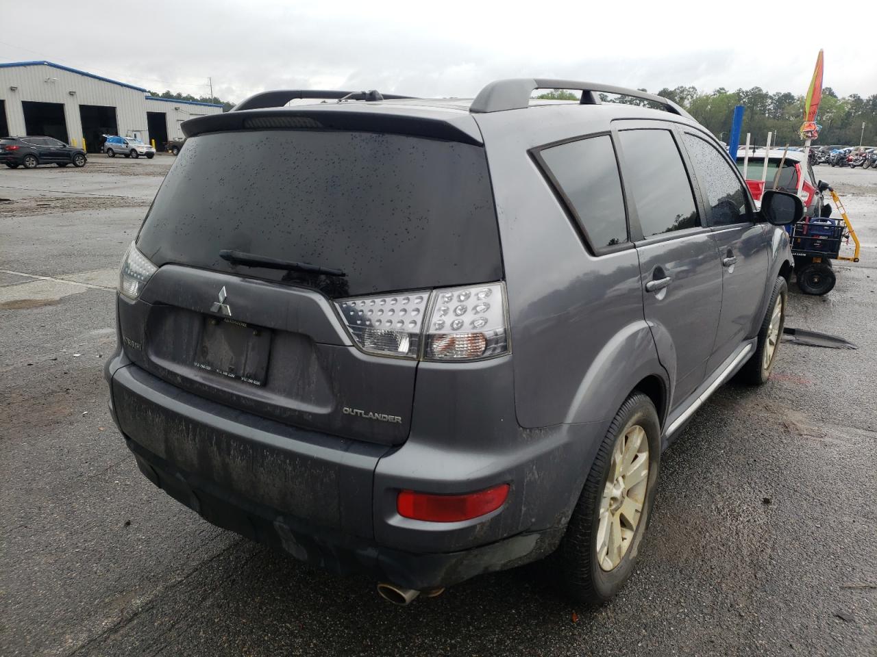 Photo 4 from auction – 2010 MITSUBISHI OUTLANDER with VIN JA4AS3AW8AZ008647