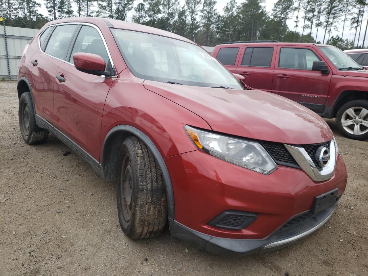 Photo 1 from auction – 2016 NISSAN ROGUE S with VIN KNMAT2MV9GP688398