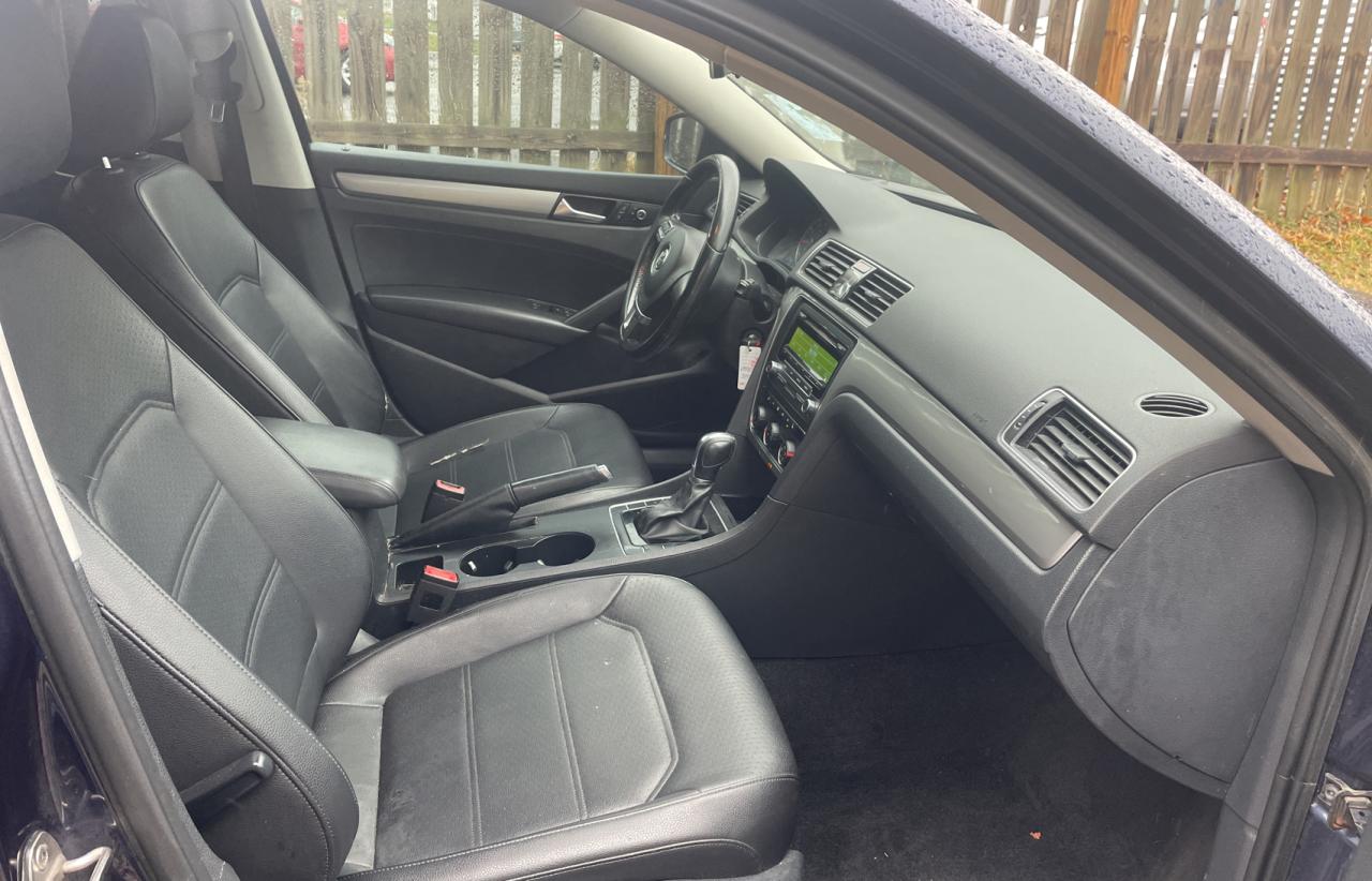 Photo 5 from auction – 2015 VOLKSWAGEN PASSAT S with VIN 1VWAT7A30FC049152