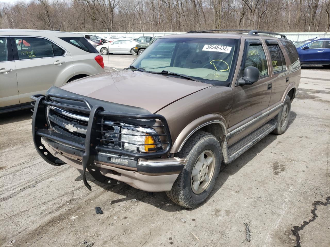 Photo 2 from auction – 1997 CHEVROLET BLAZER with VIN 1GNDT13W0V2242790