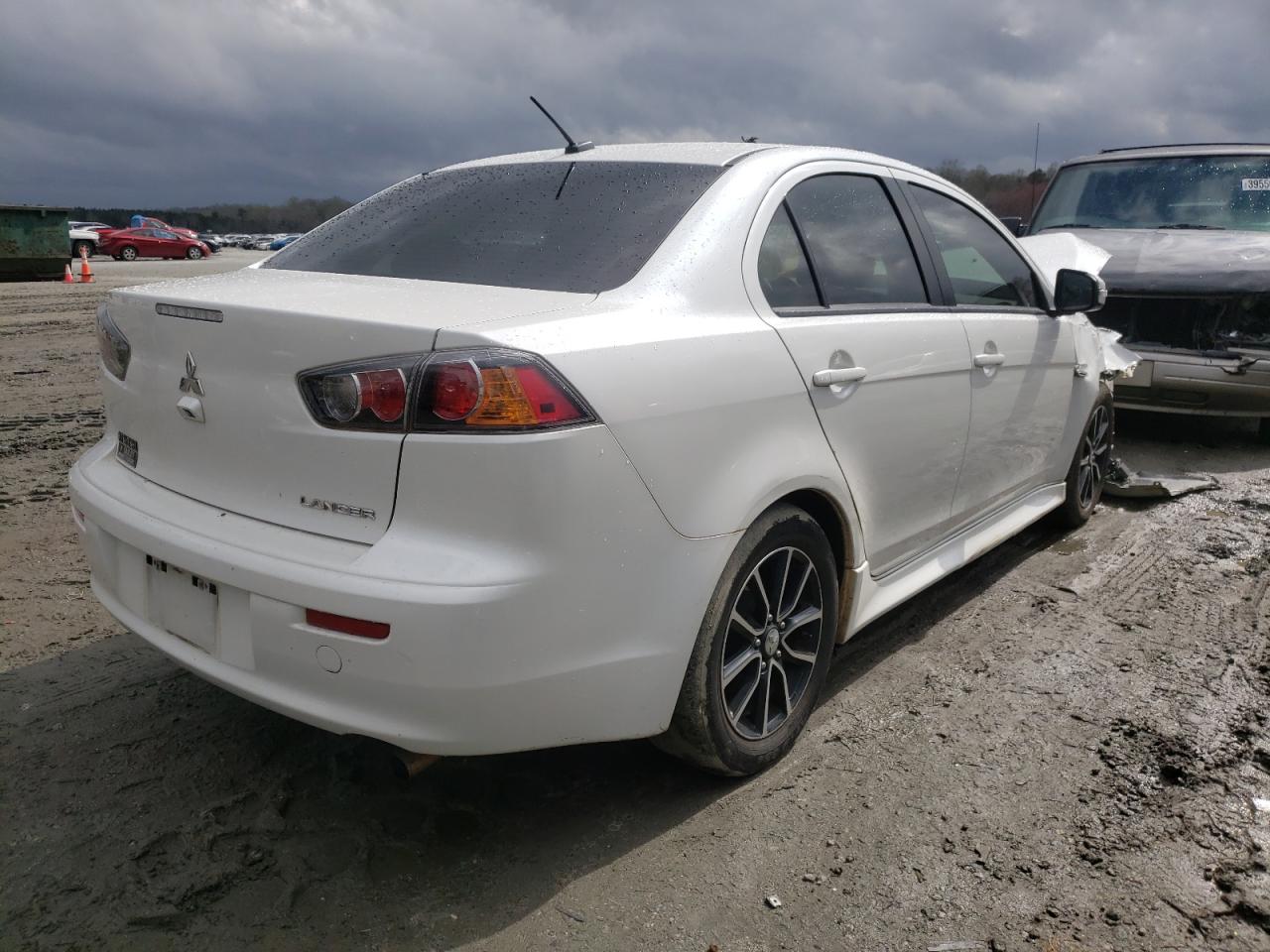 Photo 4 from auction – 2017 MITSUBISHI LANCER ES with VIN JA32U2FUXHU004515