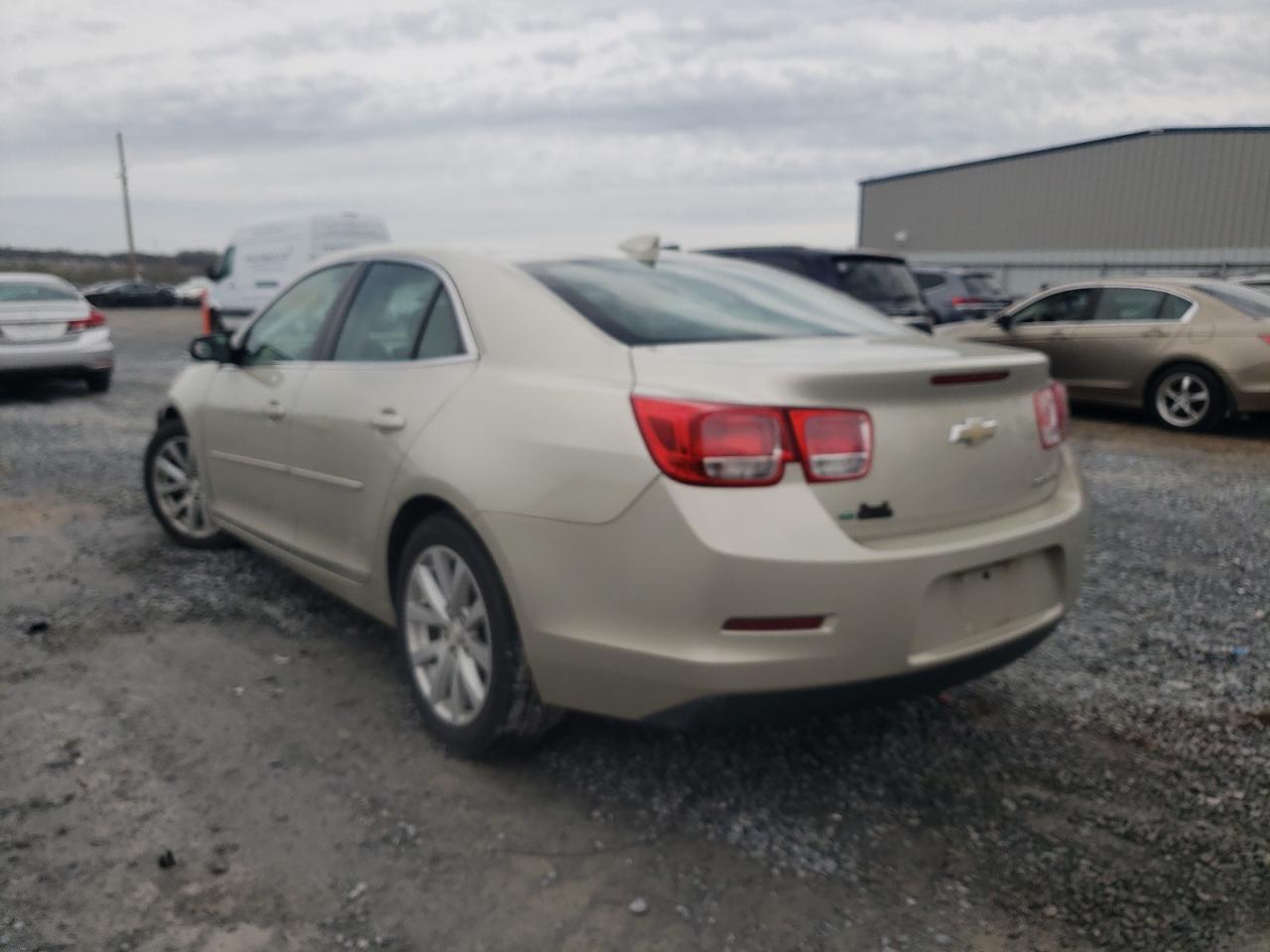 Photo 3 from auction – 2015 CHEVROLET MALIBU with VIN 1G11D5SL1FF353066