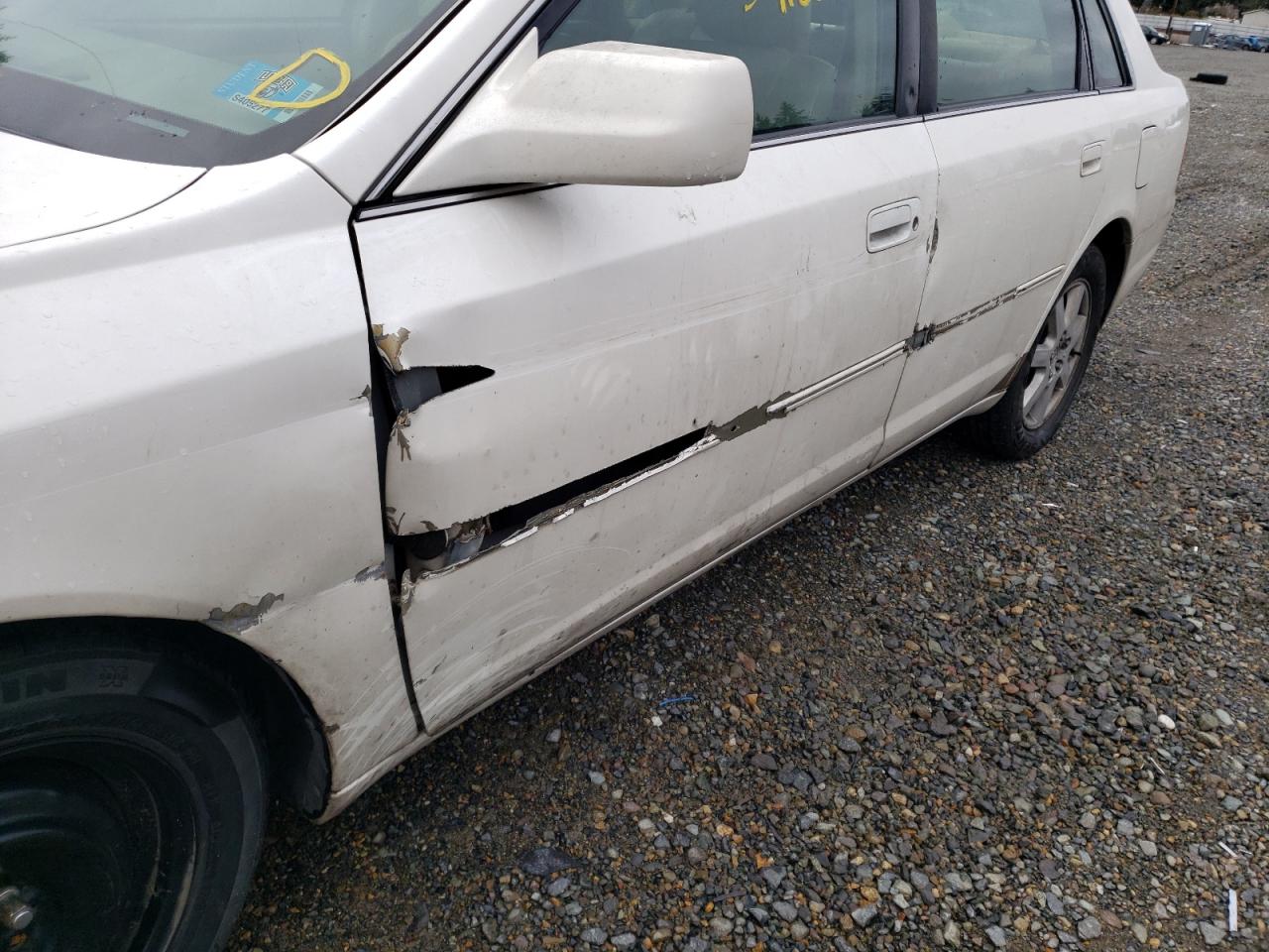 Photo 9 from auction – 2000 TOYOTA AVALON XL with VIN 4T1BF28B8YU083122