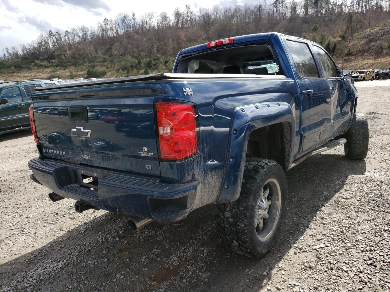 Photo 4 from auction – 2016 CHEVROLET SILVRK1500 with VIN 3GCUKREC6GG313157