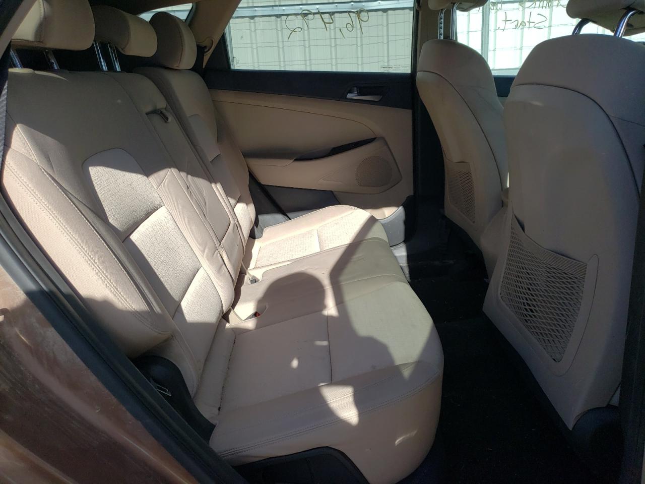 Photo 6 from auction – 2016 HYUNDAI TUCSON LIM with VIN KM8J3CA43GU226045