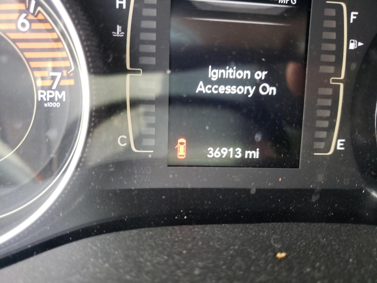 Photo 8 from auction – 2019 JEEP CHEROKEE L with VIN 1C4PJLLN6KD286369