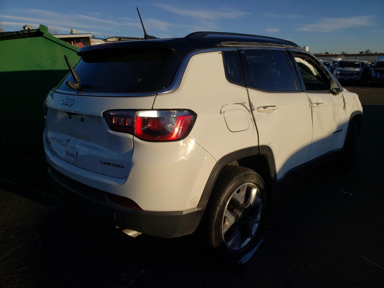 Photo 4 from auction – 2018 JEEP COMPASS LI with VIN 3C4NJDCB9JT398644