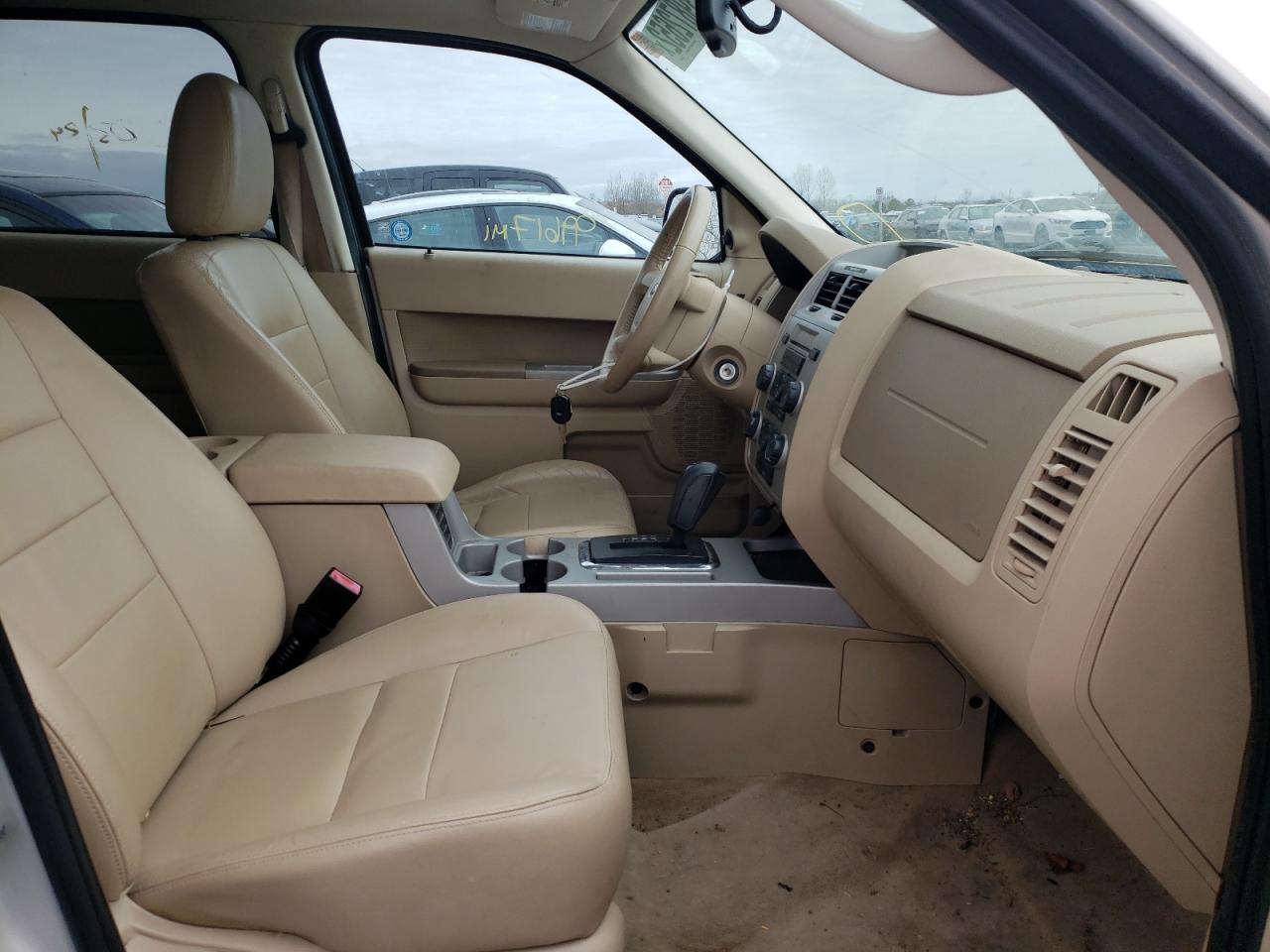 Photo 5 from auction – 2009 FORD ESCAPE XLT with VIN 1FMCU03G49KA90728