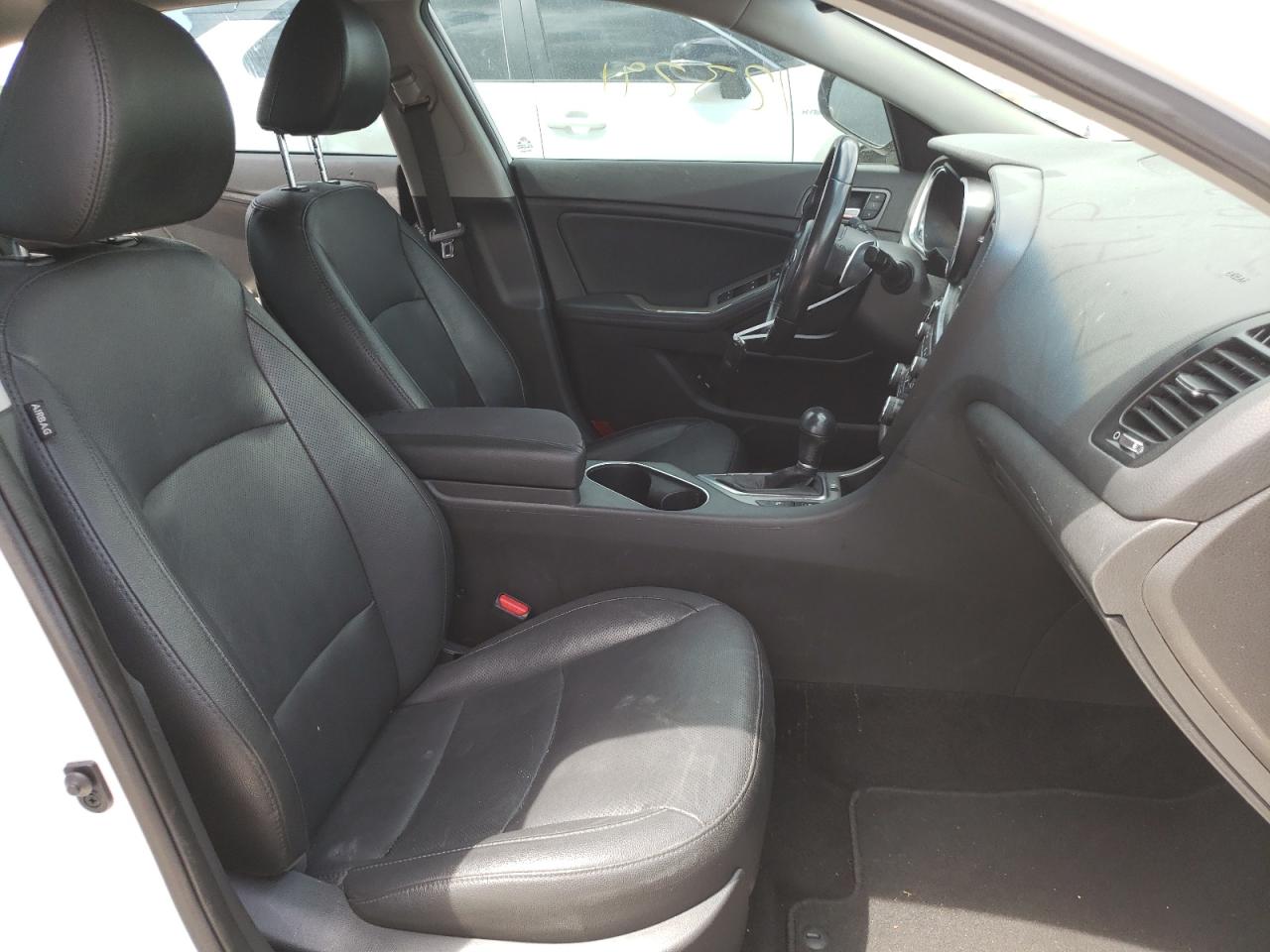 Photo 5 from auction – 2015 KIA OPTIMA SX with VIN 5XXGR4A6XFG361211