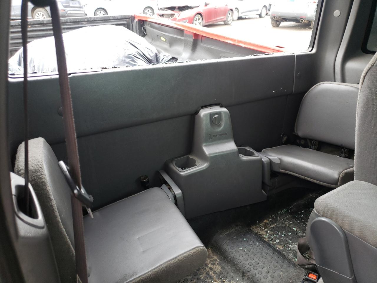Photo 6 from auction – 2002 FORD RANGER SUP with VIN 1FTZR45E62PA12155
