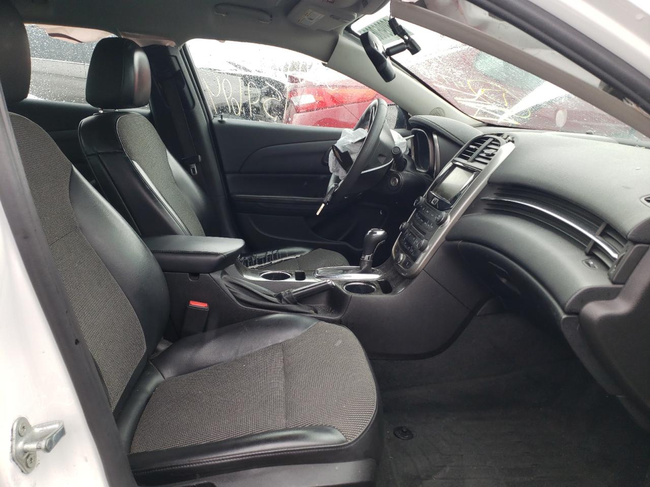 Photo 5 from auction – 2014 CHEVROLET MALIBU 1LT with VIN 1G11C5SL3EF304730