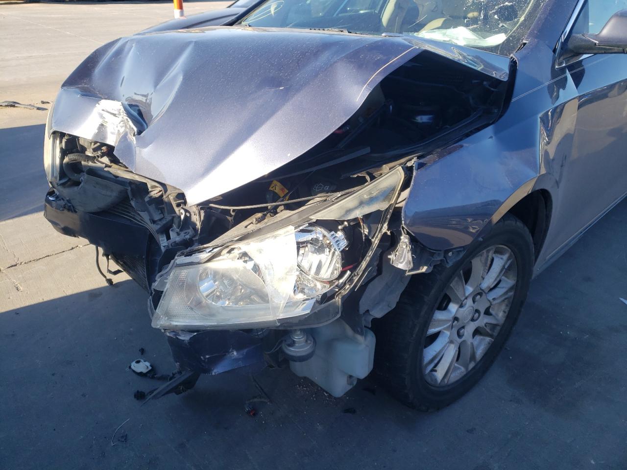 Photo 9 from auction – 2013 BUICK LACROSSE with VIN 1G4GC5ER2DF281100