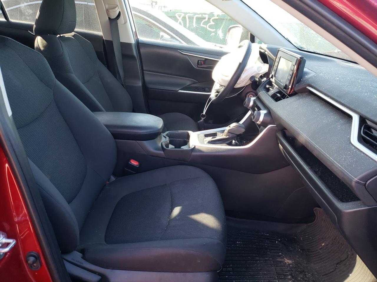 Photo 5 from auction – 2019 TOYOTA RAV4 LE with VIN 2T3H1RFV8KW037383