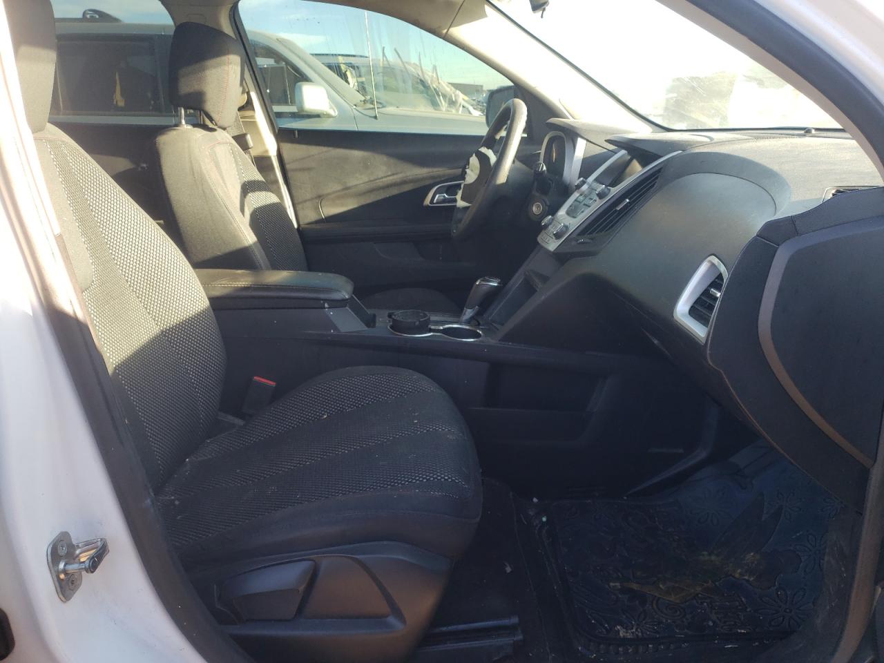 Photo 5 from auction – 2016 CHEVROLET EQUINOX LS with VIN 2GNFLEEK5G6214015