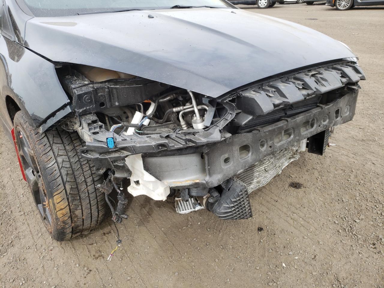 Photo 9 from auction – 2018 FORD FOCUS ST with VIN 1FADP3L99JL215164