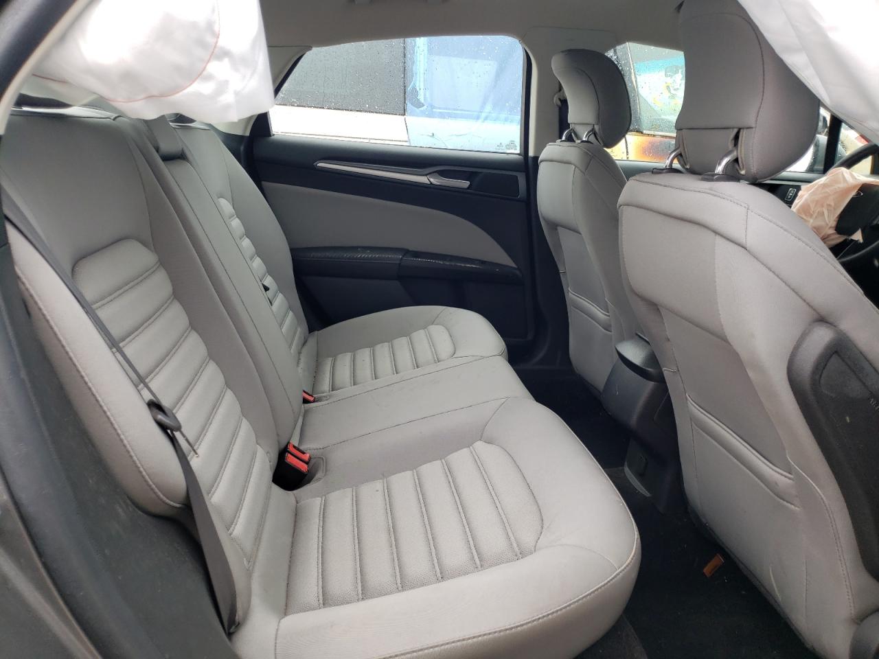 Photo 6 from auction – 2014 FORD FUSION S with VIN 1FA6P0G7XE5358621