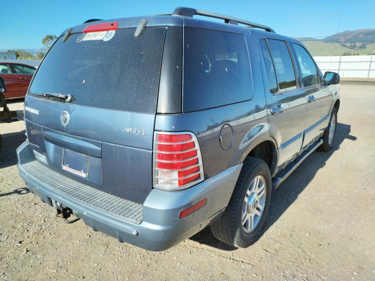 Photo 9 from auction – 2002 MERCURY MOUNTAINEE with VIN 4M2DU86W52UJ28708