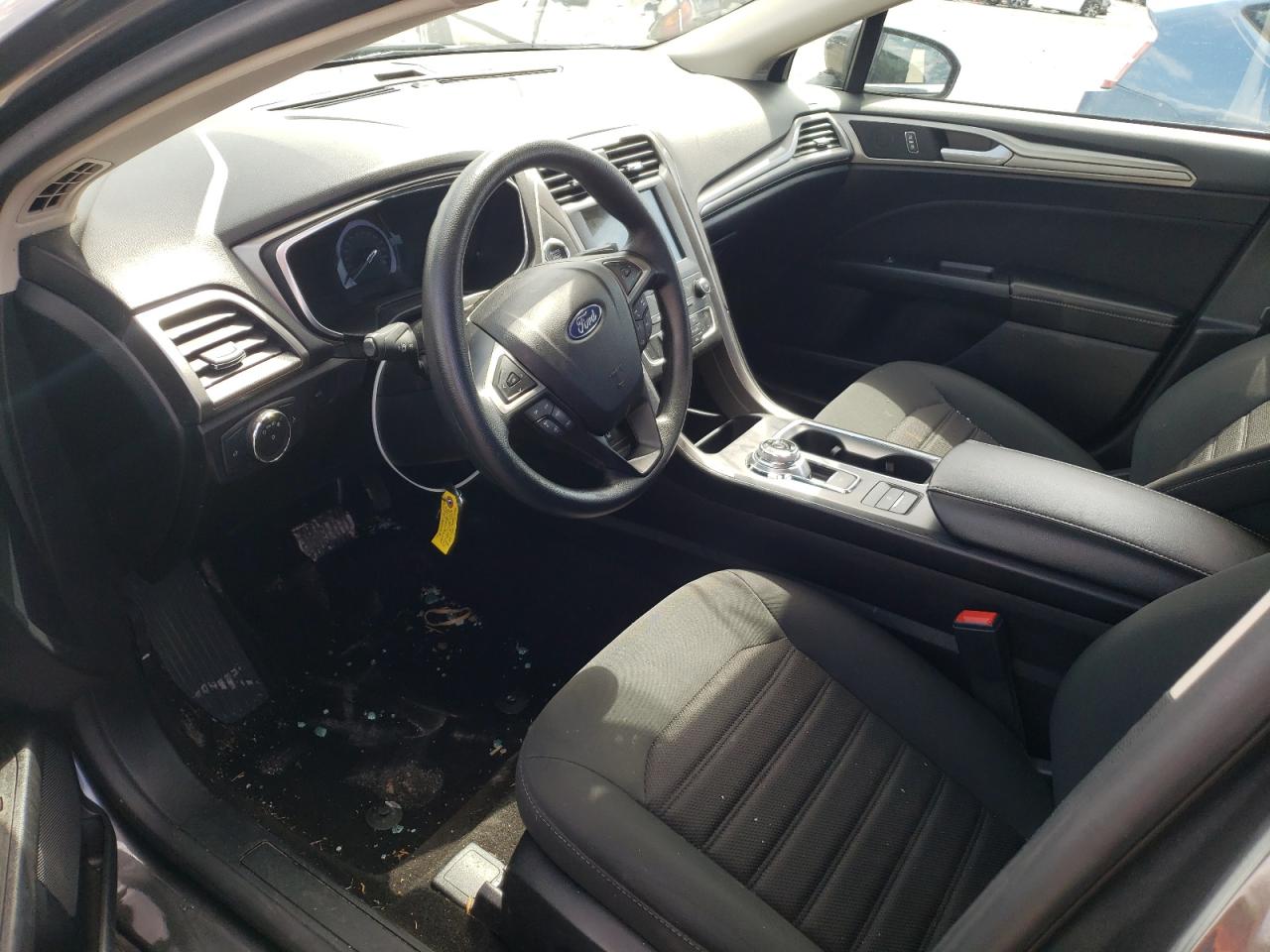 Photo 5 from auction – 2020 FORD FUSION SE with VIN 3FA6P0HDXLR159793