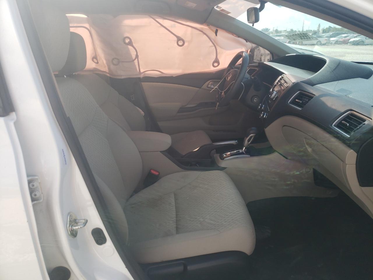 Photo 5 from auction – 2015 HONDA CIVIC LX with VIN 19XFB2F5XFE067482