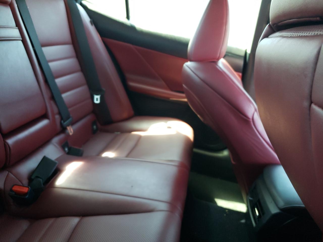 Photo 6 from auction – 2014 LEXUS IS 250 with VIN JTHBF1D24E5015425