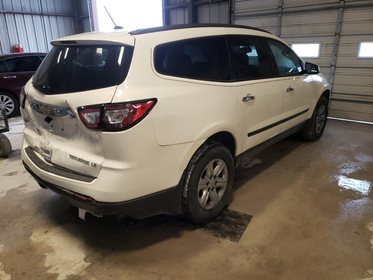 Photo 4 from auction – 2013 CHEVROLET TRAVERSE L with VIN 1GNKRFED6DJ108725