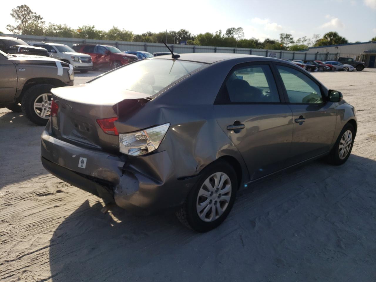 Photo 4 from auction – 2012 KIA FORTE EX with VIN KNAFU4A20C5506888