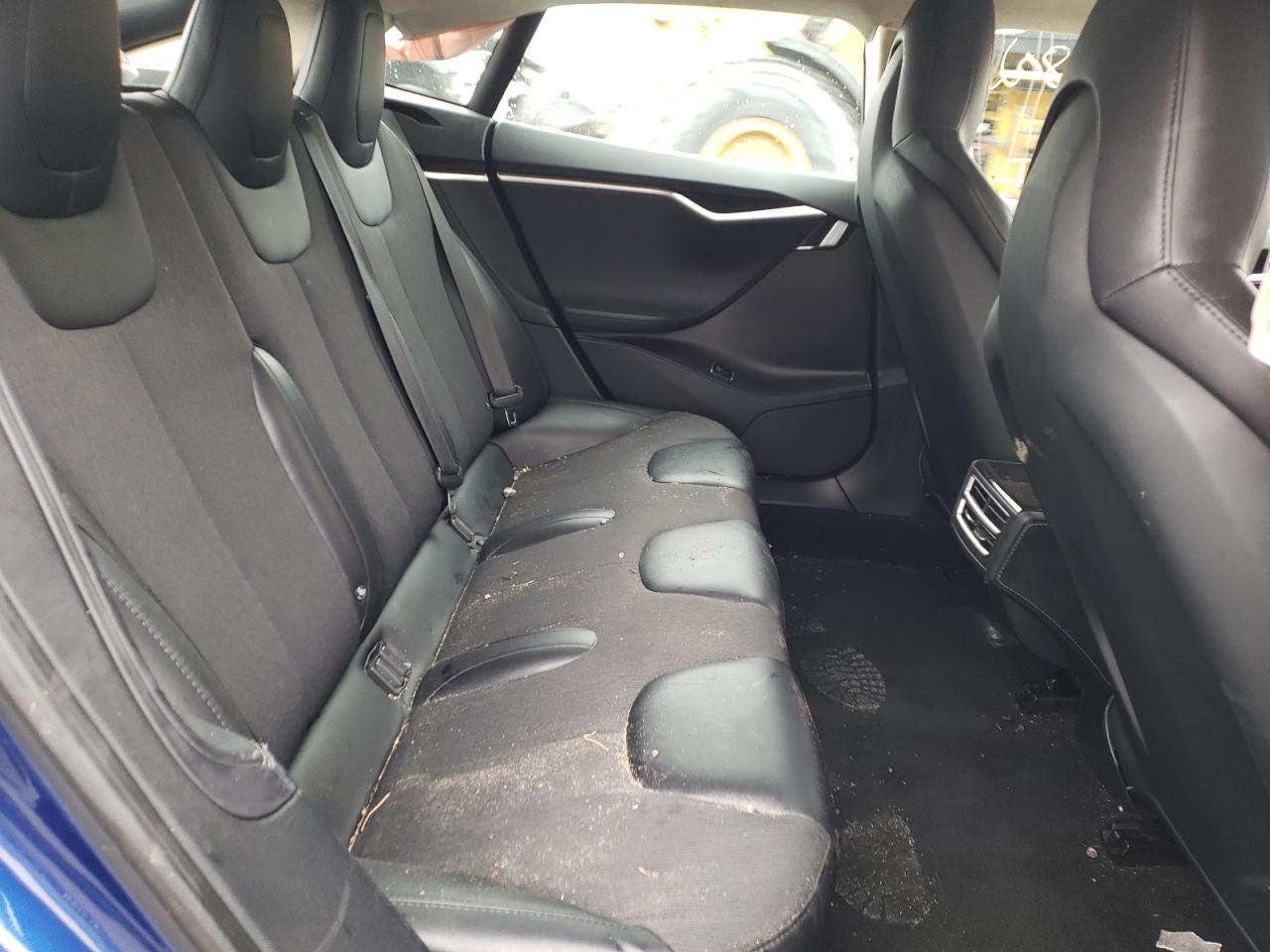 Photo 6 from auction – 2016 TESLA MODEL S with VIN 5YJSA1E18GF127247