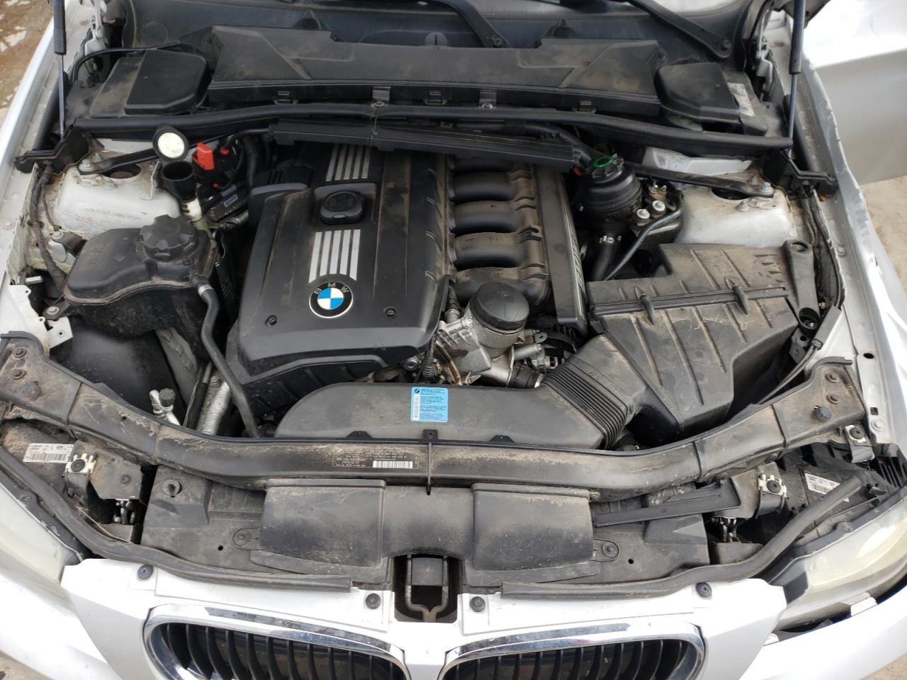 Photo 7 from auction – 2009 BMW 328 I with VIN WBAPH77539NM29793