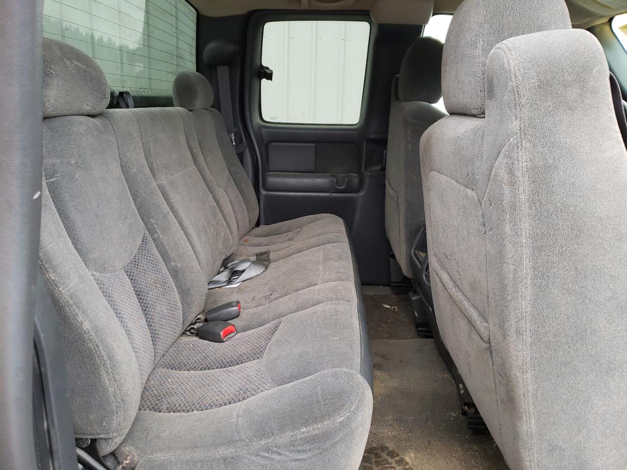 Photo 6 from auction – 2003 CHEVROLET SILVRDO LT with VIN 2GCEK19TX31173780