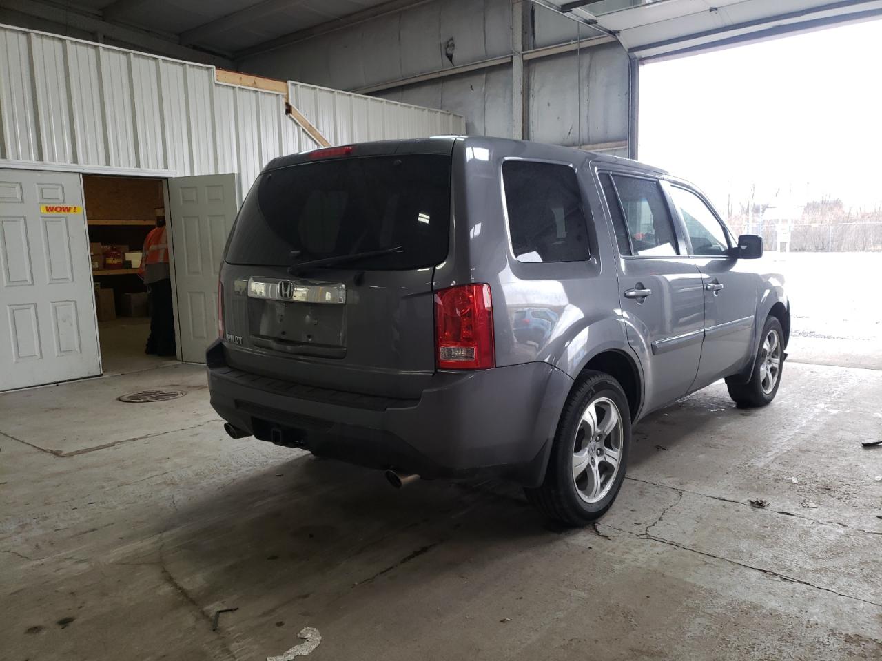 Photo 4 from auction – 2014 HONDA PILOT EXL with VIN 5FNYF3H5XEB008411