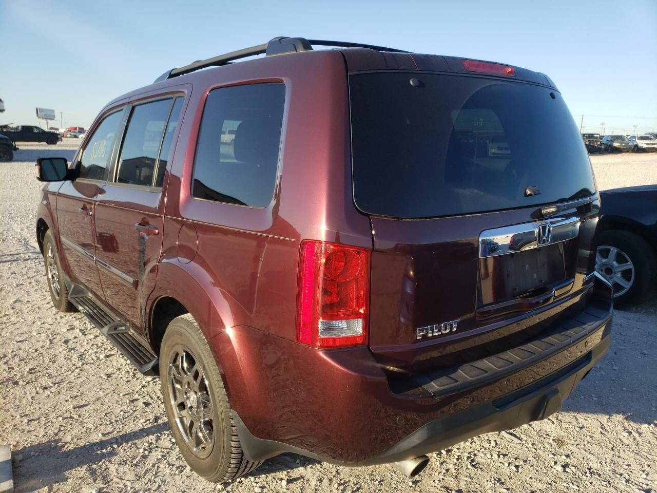 Photo 3 from auction – 2014 HONDA PILOT TOUR with VIN 5FNYF3H98EB019264
