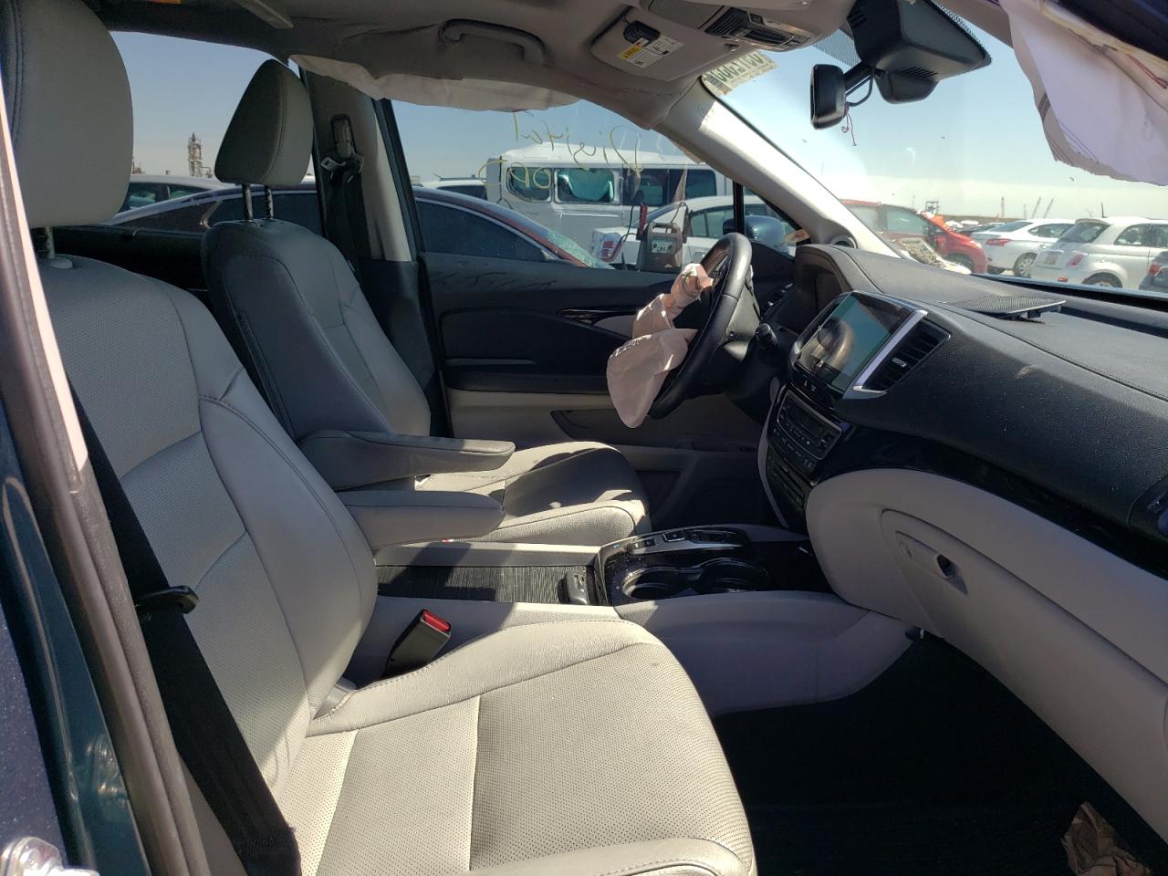 Photo 5 from auction – 2017 HONDA PILOT ELIT with VIN 5FNYF6H02HB062070