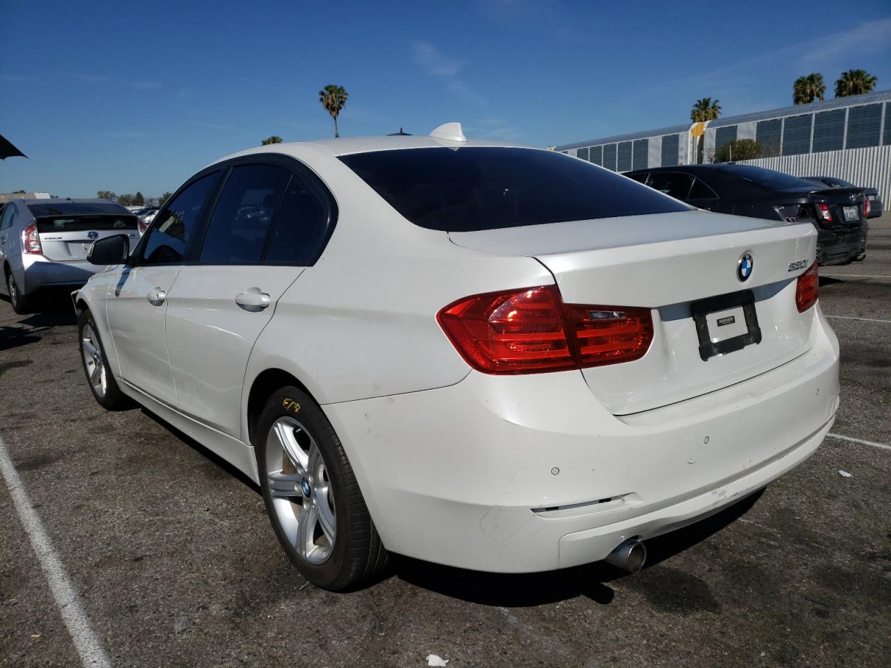Photo 3 from auction – 2015 BMW 320 I with VIN WBA3B1C5XFK137168