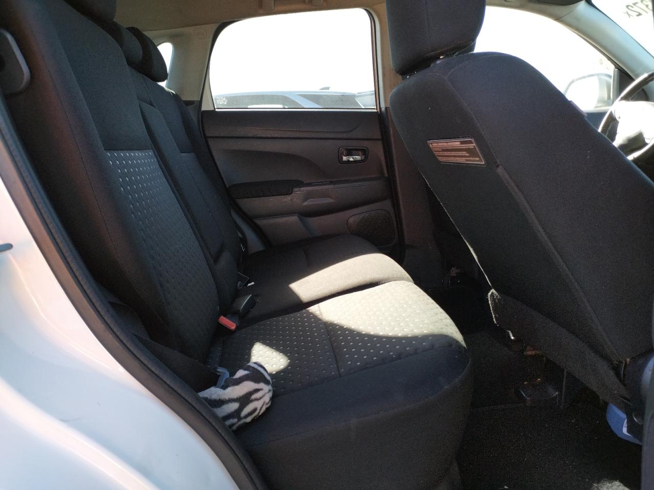 Photo 6 from auction – 2012 MITSUBISHI OUTLANDER with VIN JA4AP4AU8CZ011332