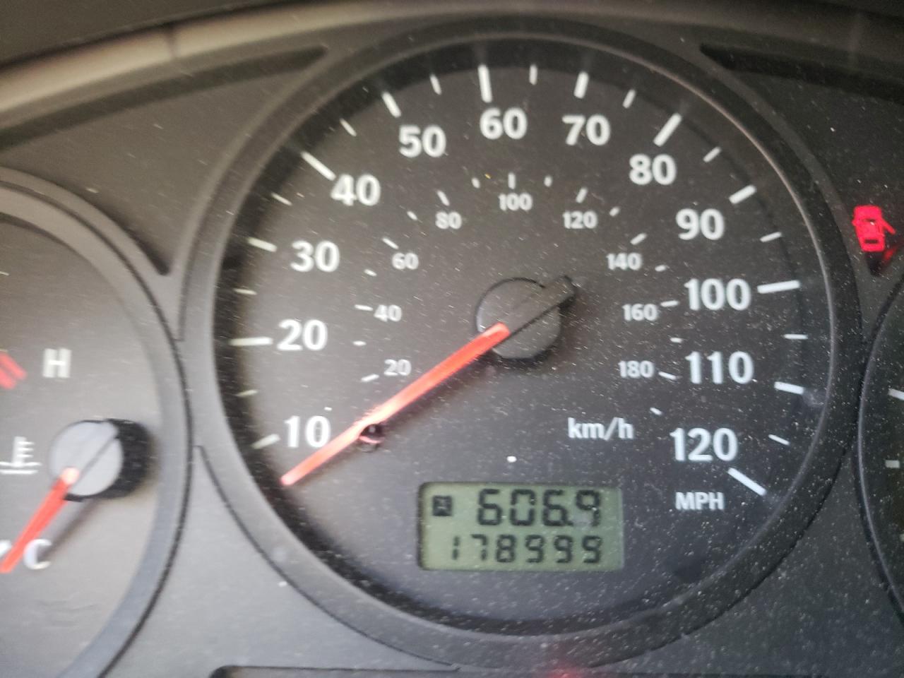 Photo 8 from auction – 2005 SAAB 9-2 LINEAR with VIN JF4GG61665H057255