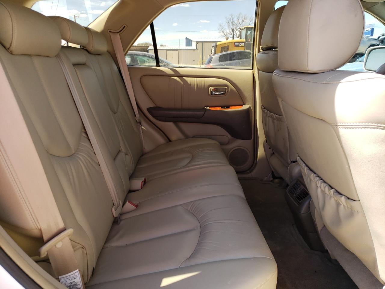 Photo 6 from auction – 2001 LEXUS RX 300 with VIN JTJGF10U010089461